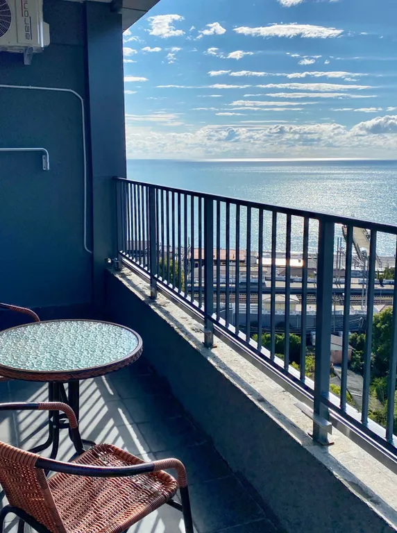 Студия на берегу моря с шикарным видом