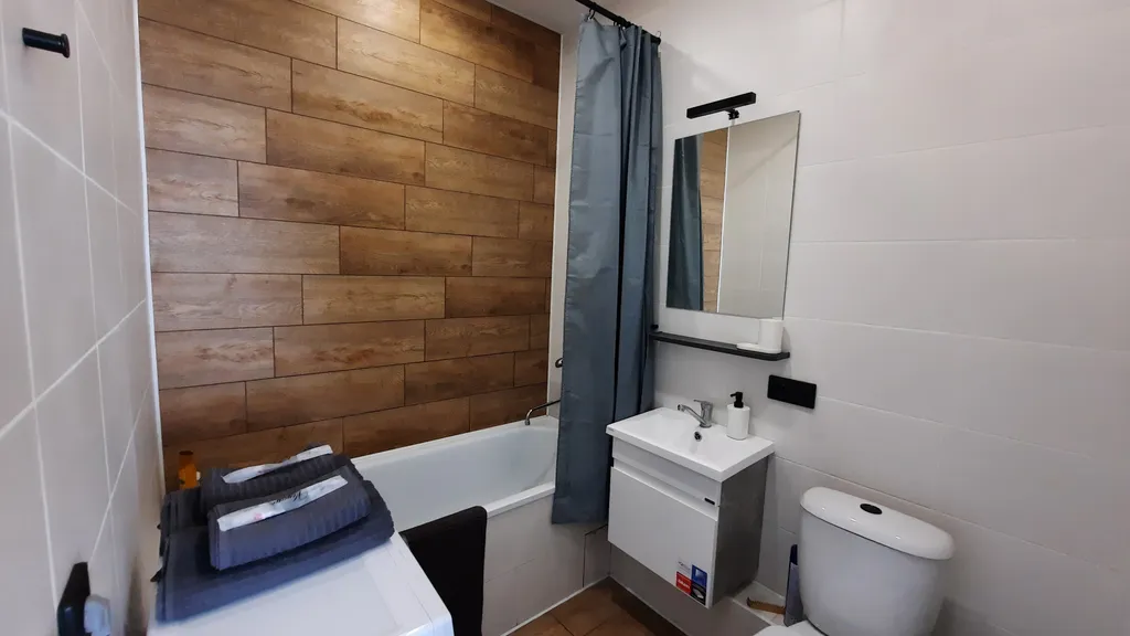 Уютная евродвушка на Есенина