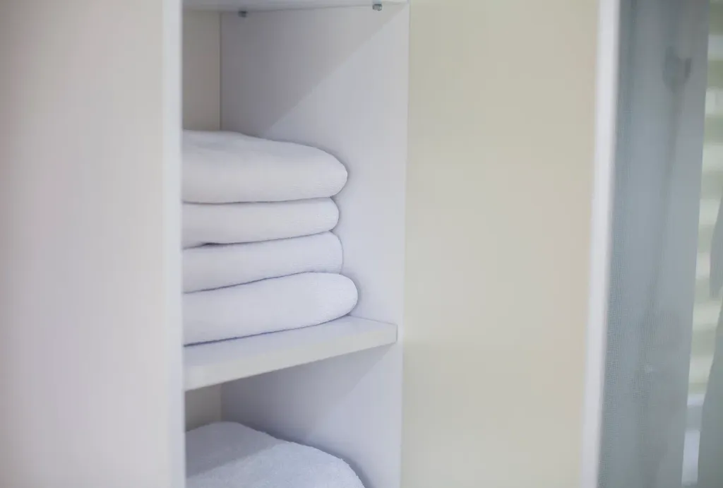 Домик четырёхместный с беседкой и мангалом