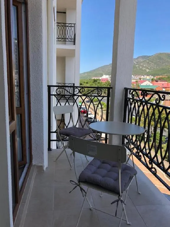 Квартира Апартаменты в современном стиле в ЖК Изумрудный город — Геленджик