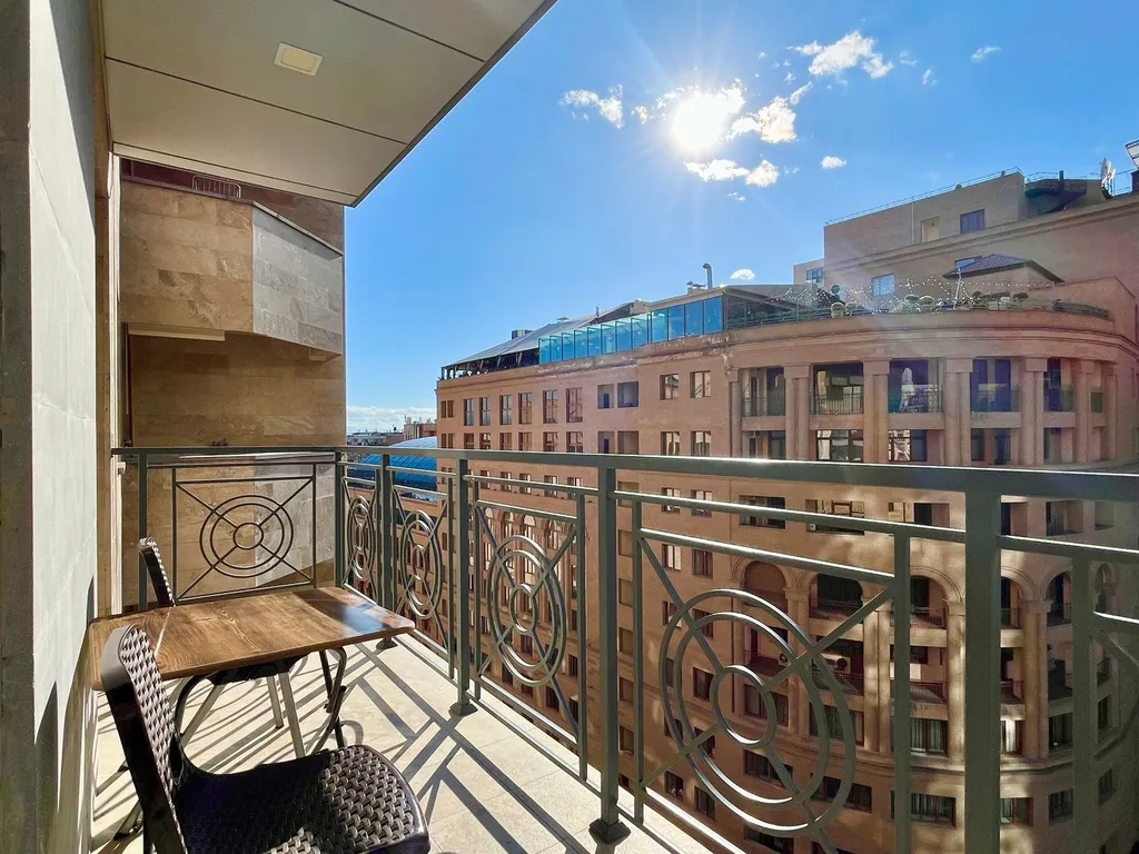 Уютная квартира с балконом в центре города