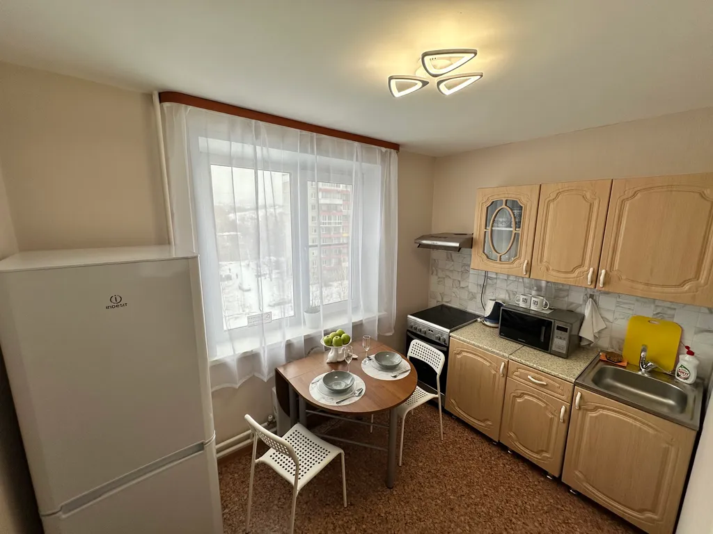 "В Гости!" на Строителей 90Б (1к квартира рядом с Термоленд)