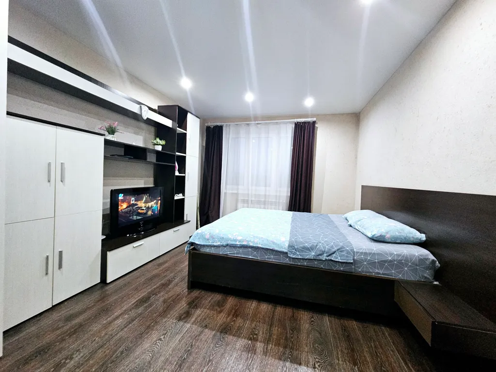 Квартира рядом с гипермаркетом Лента и НПП ЭКРА