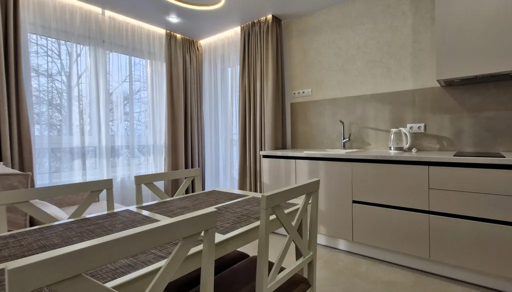 Современные апартаменты с видом на море