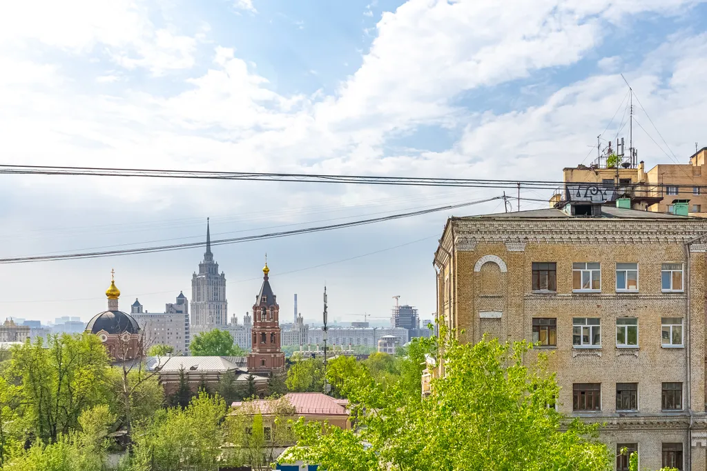 Эксклюзивная квартира-мансарда на Пресне