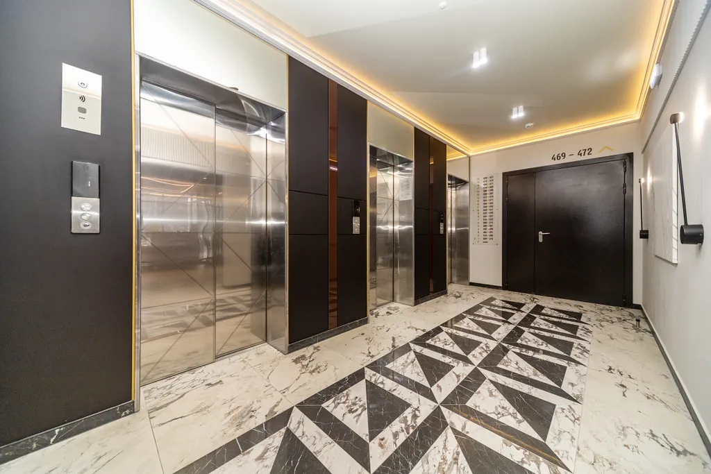 Кваpтиpа в жк Премьер у трк Семья