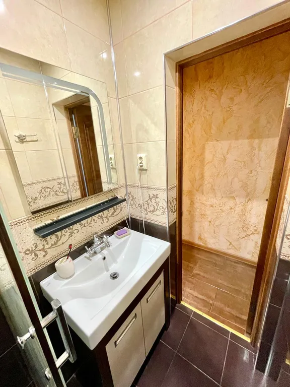 Квартира Просторная квартира в 5 минутах от моря с отдельным входом — Геленджик