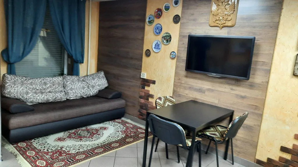 Уютная, квартира-студия, с отдельным входом, в центре города