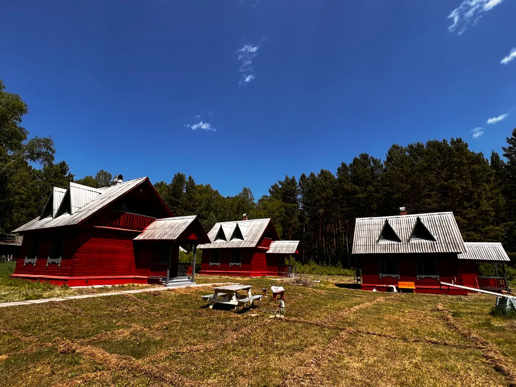 Двухэтажный домик с видом на залив