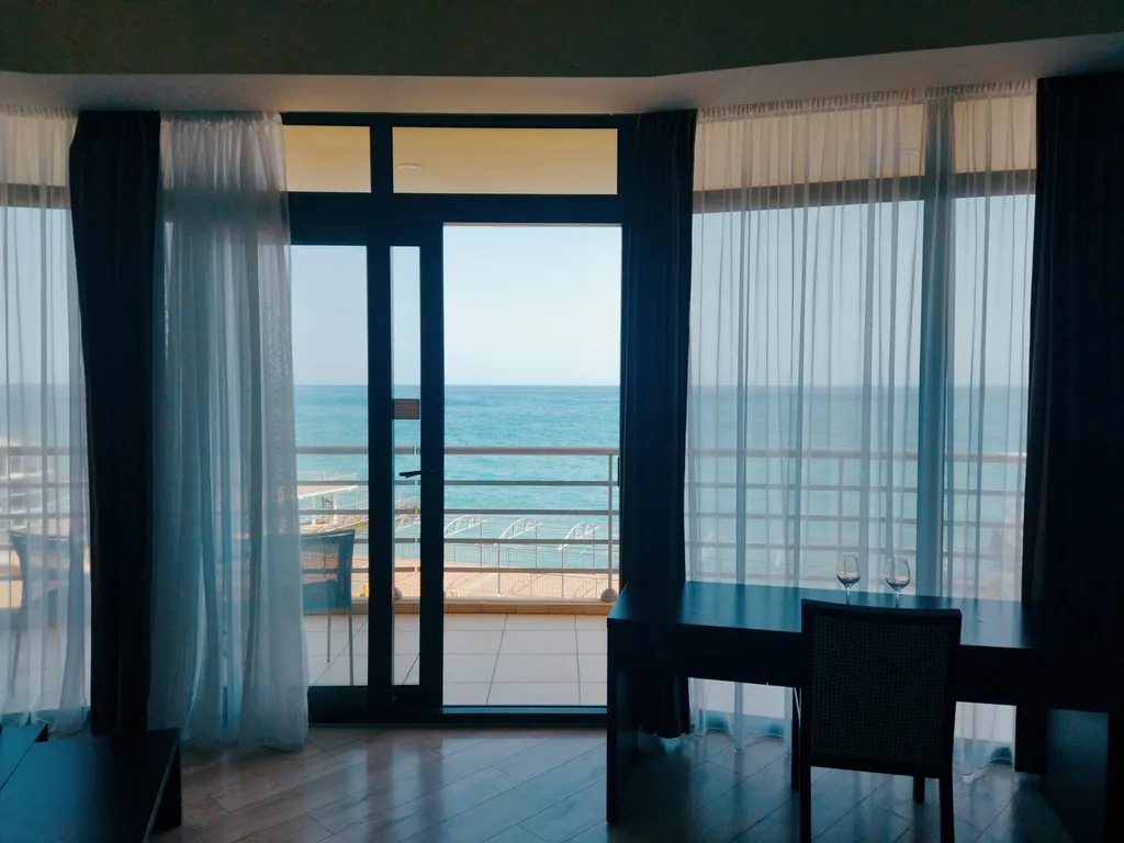 Апартаменты в отеле Аквапарк возле моря