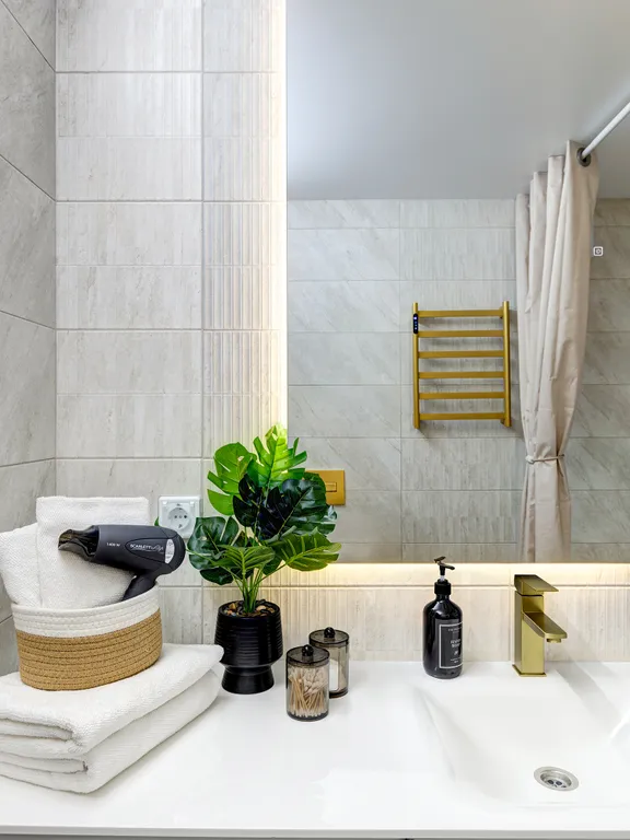 Спокойствие среди горной равнины