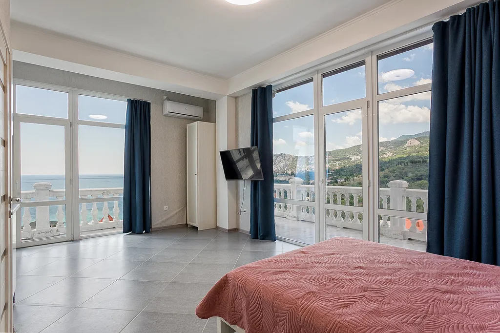 Квартира студия в Симеизе с потрясающим видом