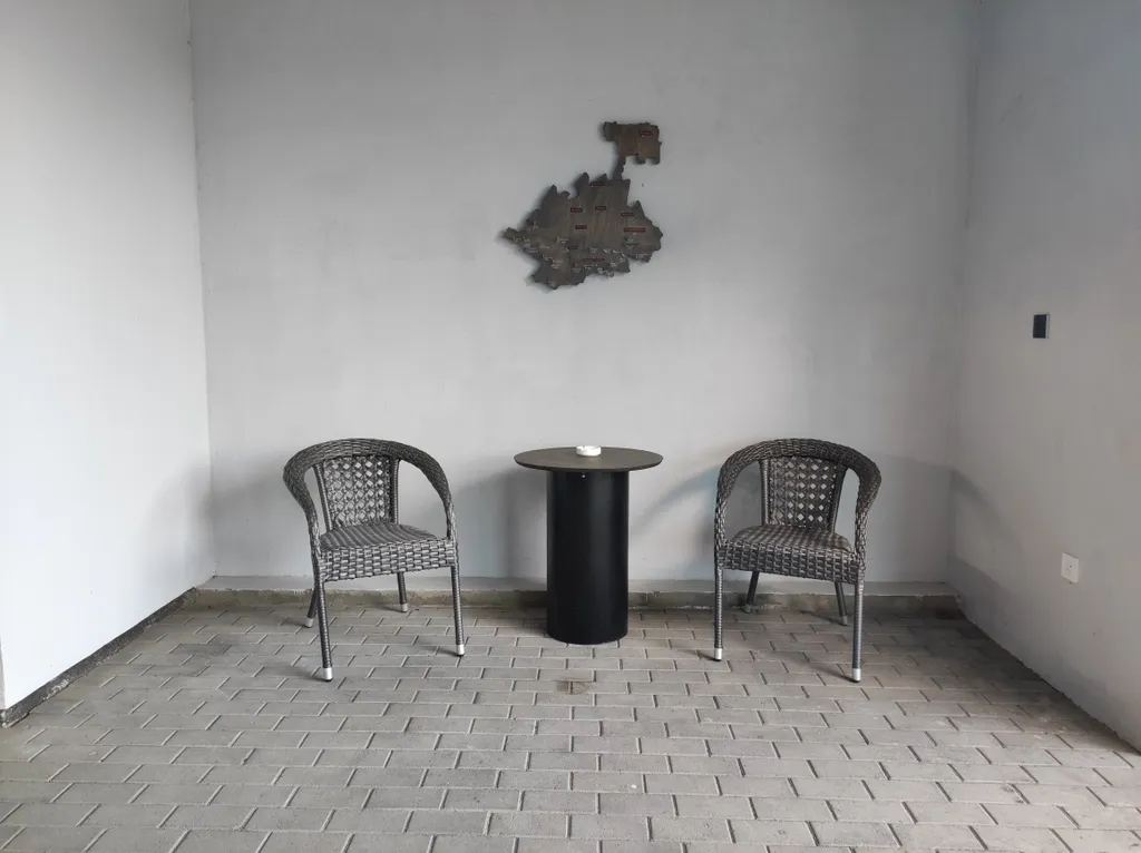 Дом в зелёной части города