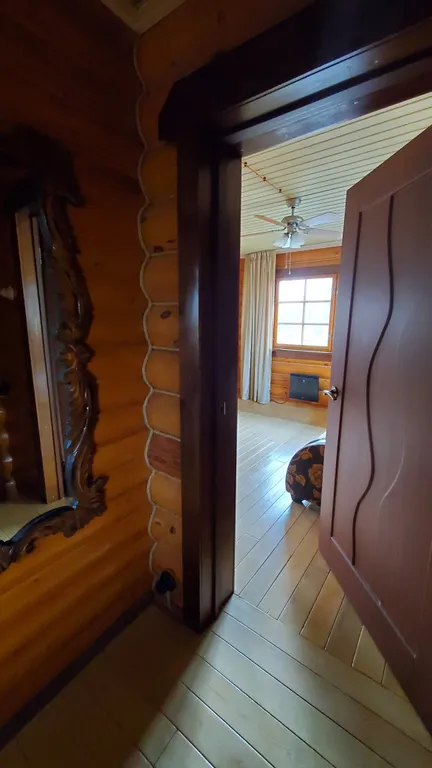 Дом с видом на озеро Волго