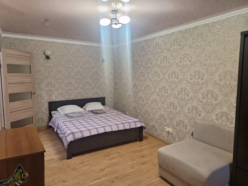 Однокомнатная квартира в центре Левобережного района — аренда посуточно в Мариуполь