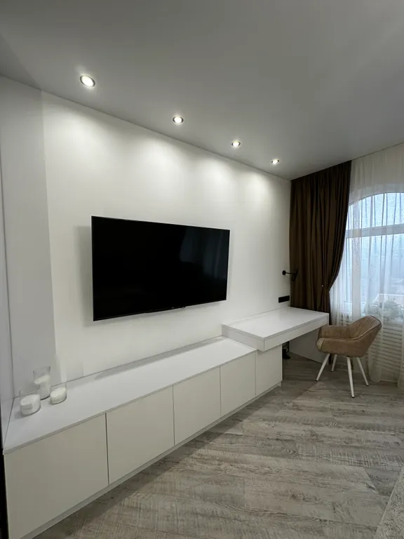 Апартамент в историческом доме с видом на стадион Калининград и закат