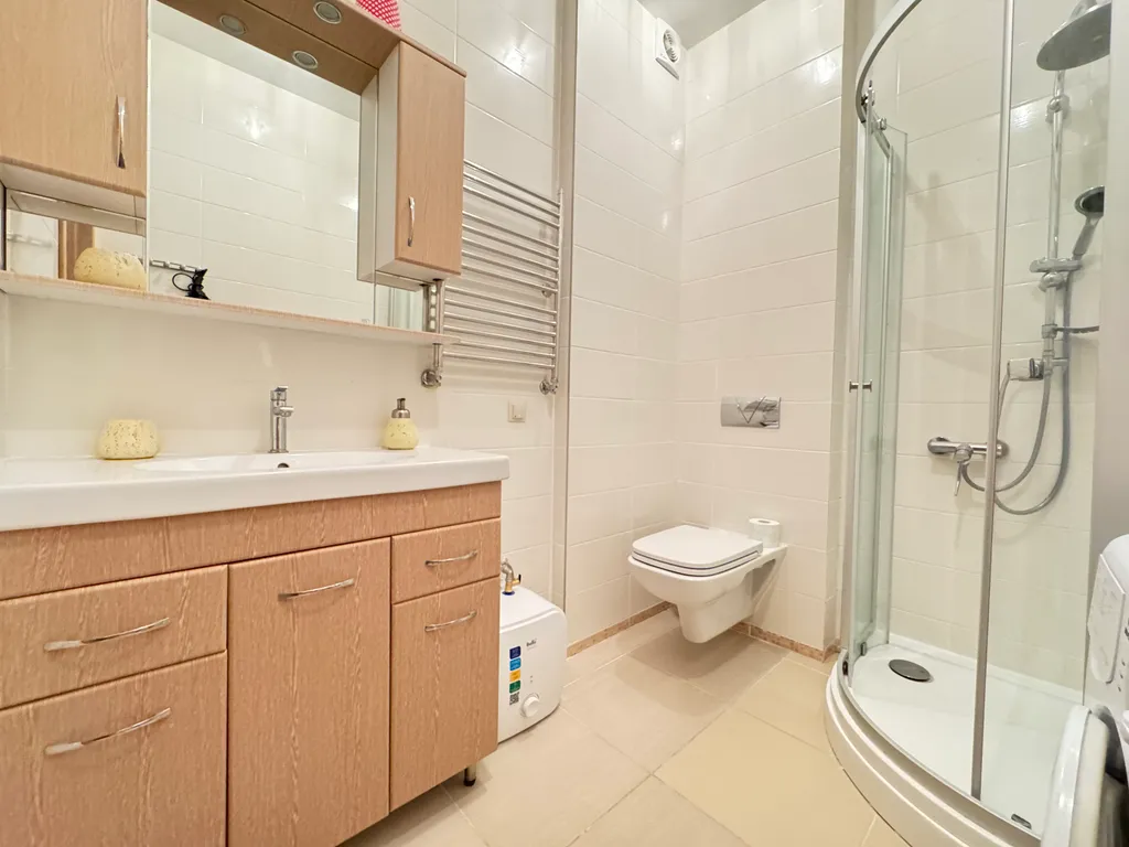 Уютная квартира в центре со своей террасой и бассейном