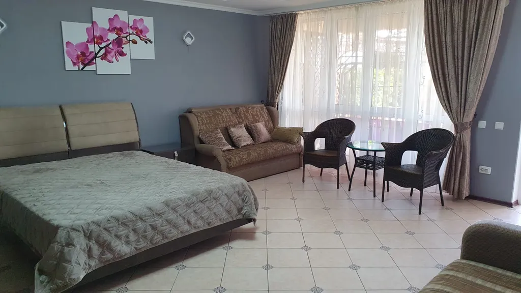 Квартира Апартамент у самого моря с двориком — аренда посуточно в Семидворье