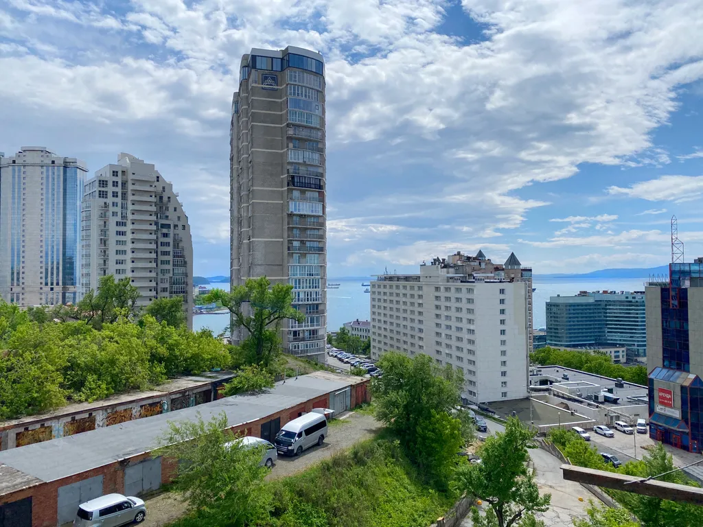 Уютная квартира в центре с видом на море