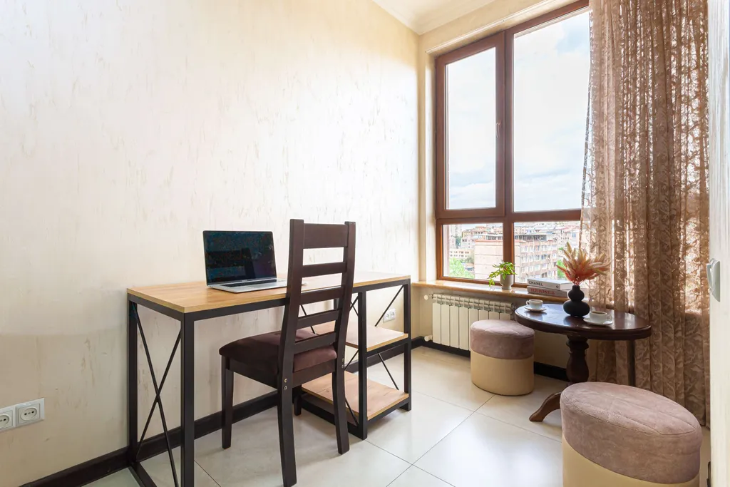 Просторная квартира с 2 спальнями в центре Еревана