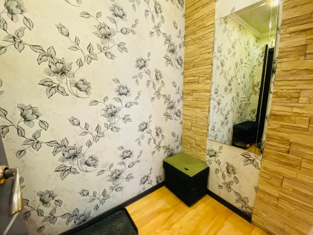 2-х комнатная квартира на пр. Кирова у ТРК Мурсанск-Молл