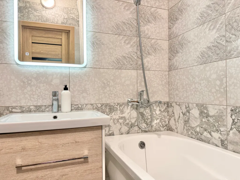 Квартира Hugge Place | Двухкомнатная квартира у Аквапарка с Wi-Fi — Новосибирск