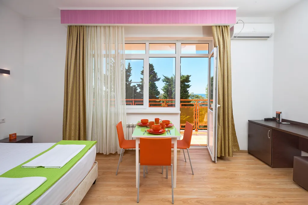 Стандарт 3-х местный с балконом