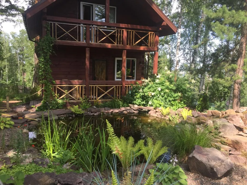 Дом с прудом в лесу, баня банный чан