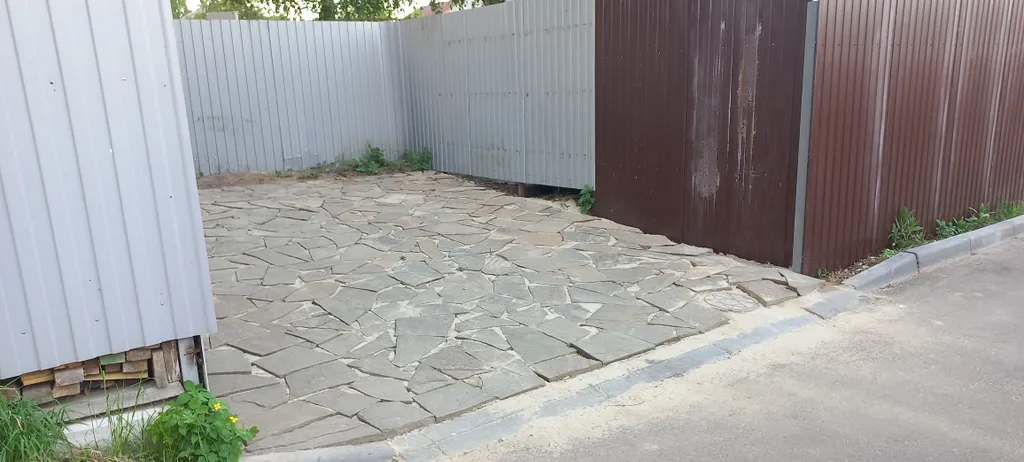 Дом с русской баней внутри.