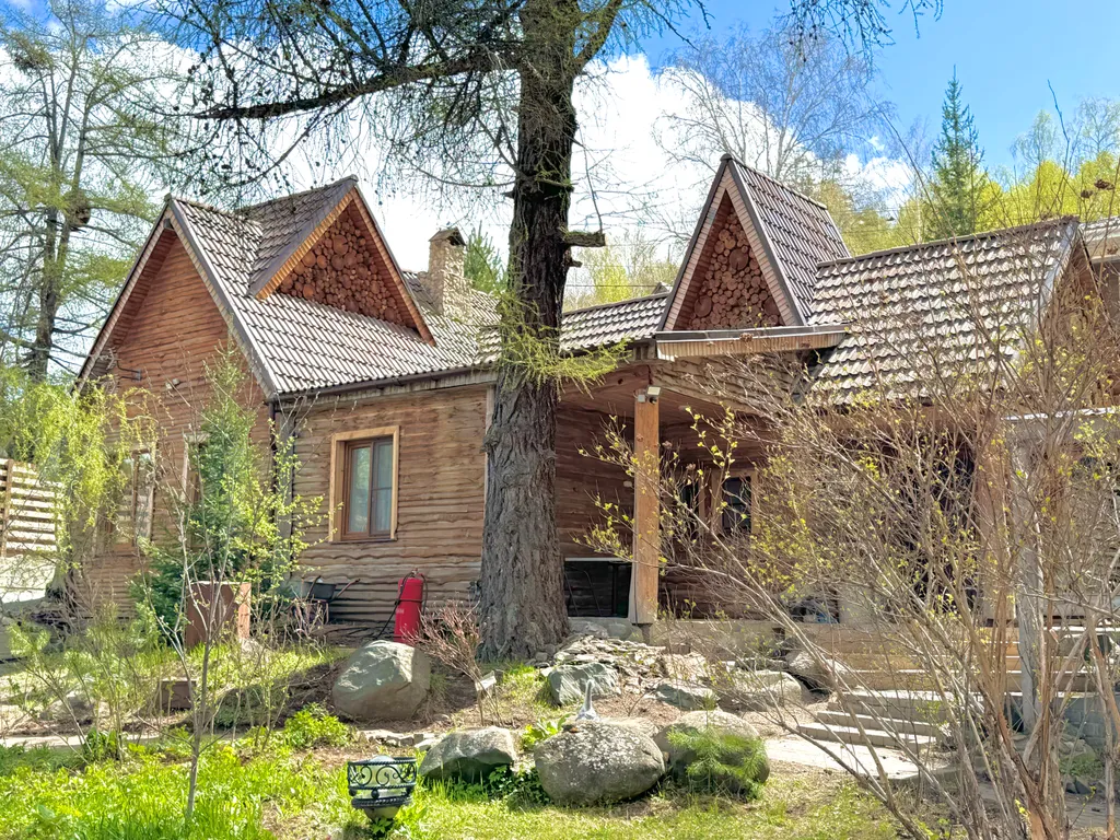 Дом с прудом у леса с хвойным оазисом в 3 км от ГЛЦ Абзаково до 8 гос.