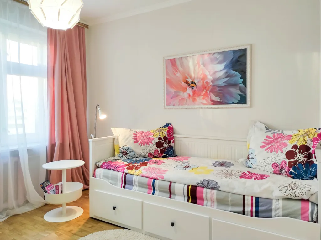 Трёхкомнатная напротив Марий Парка Сеть ЙоХоум