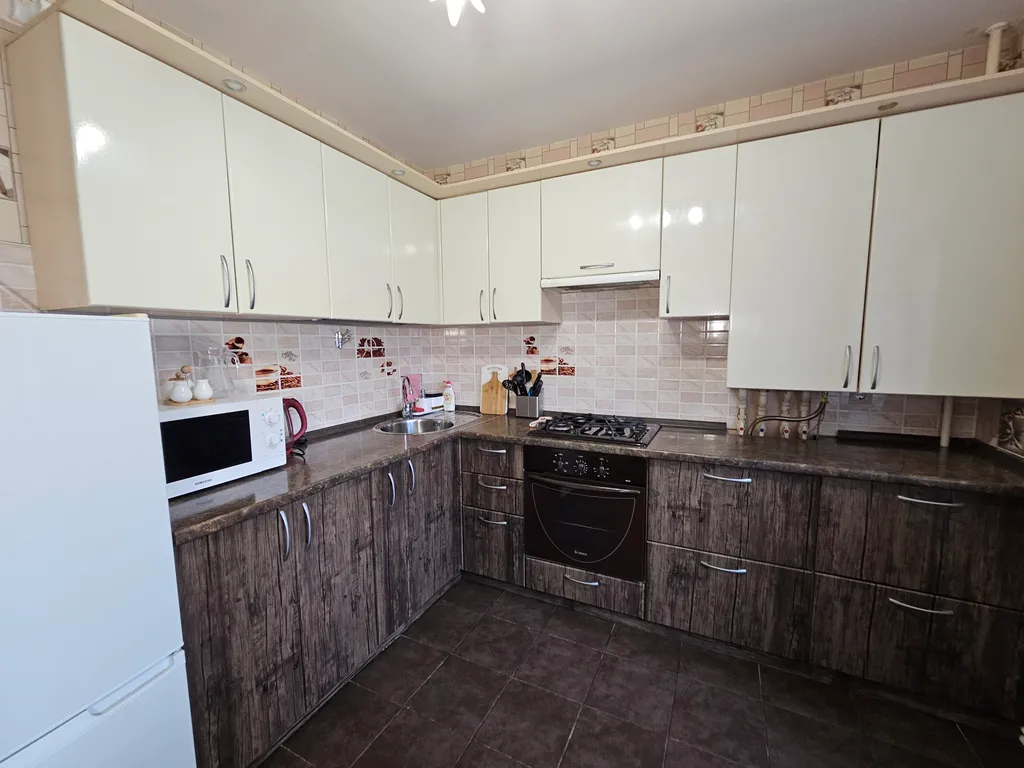 Двухкомнатная квартира не далеко от центра в новом доме