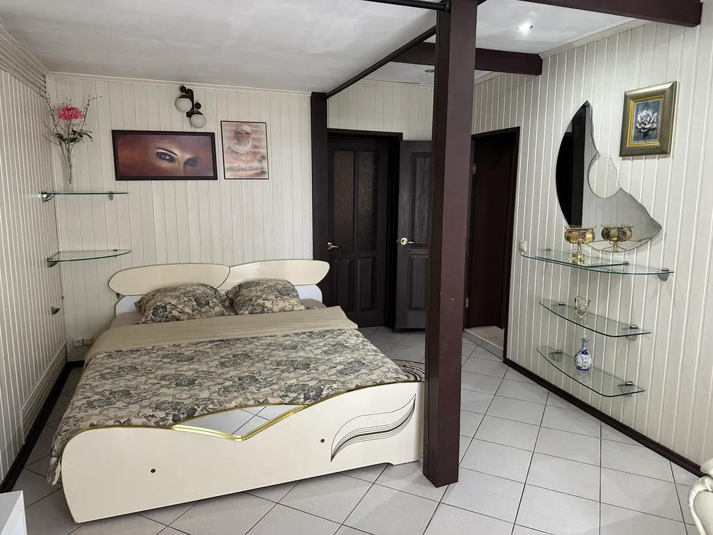 Коттедж Уютный коттедж с садом в центре Сочи — Сочи