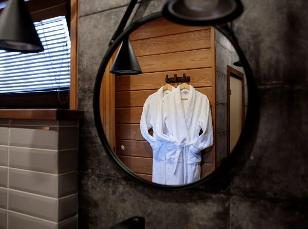 Дом А-фрейм с камином и баней с видом на лес