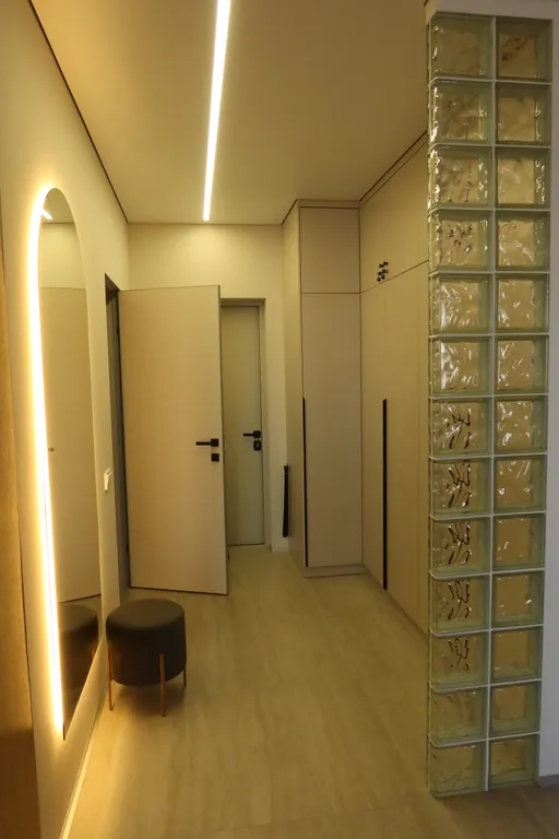 Видовая дизайнерская студия, 24 этаж, самозаселение