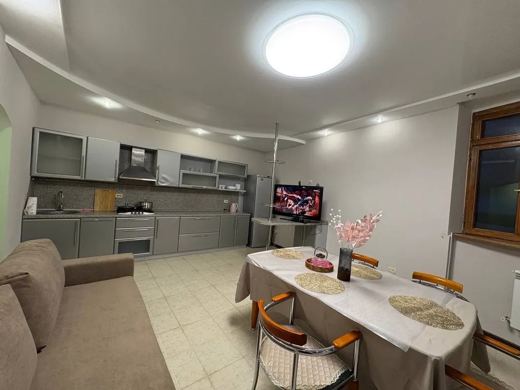 Дом в парке