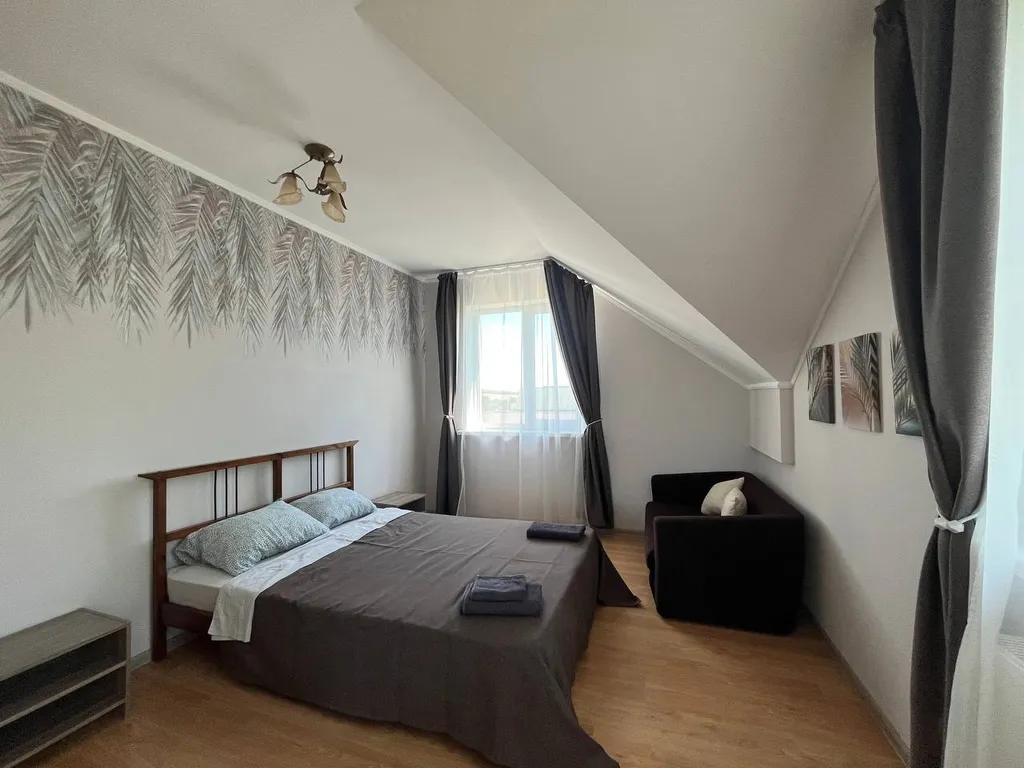 Коттедж Дом для отдыха б — Виноградное