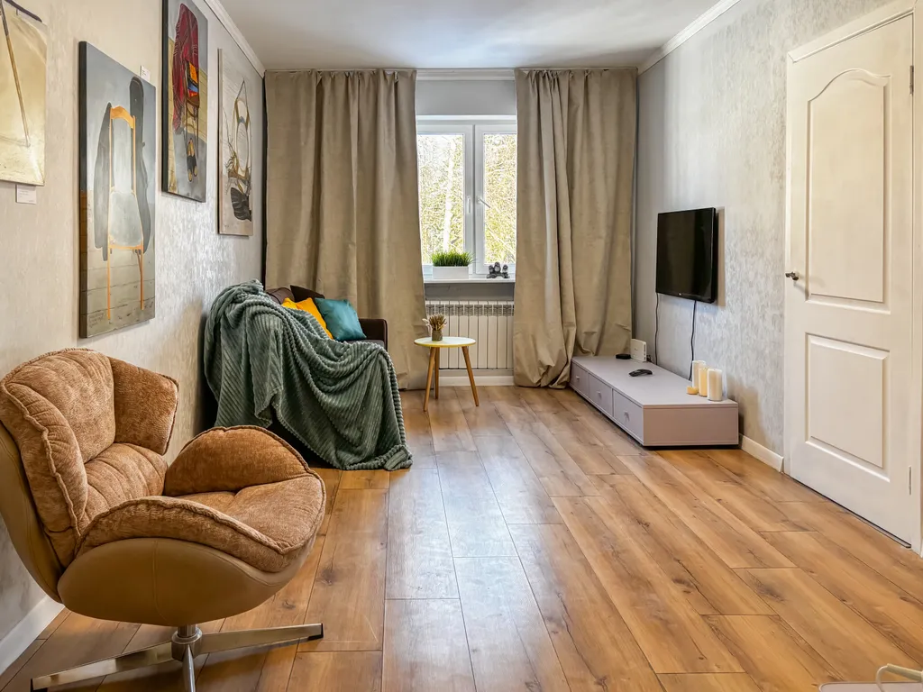 Квартира художника, 7 минут до пляжа, свободная парковка