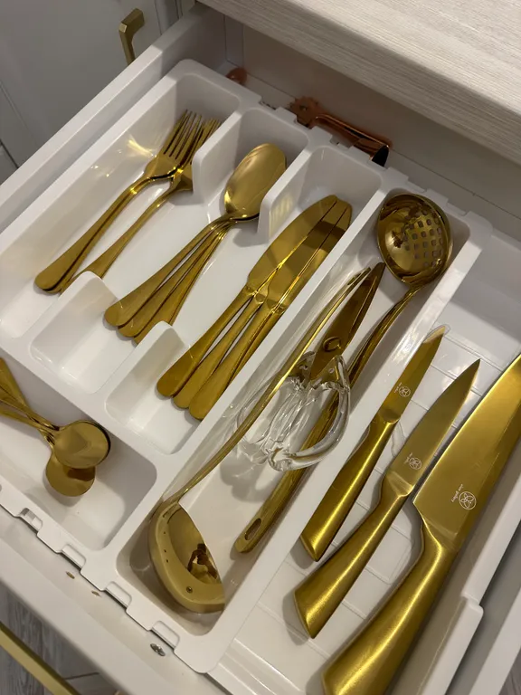 Шикарный треугольный дом А-фрейм с панорамными окнами