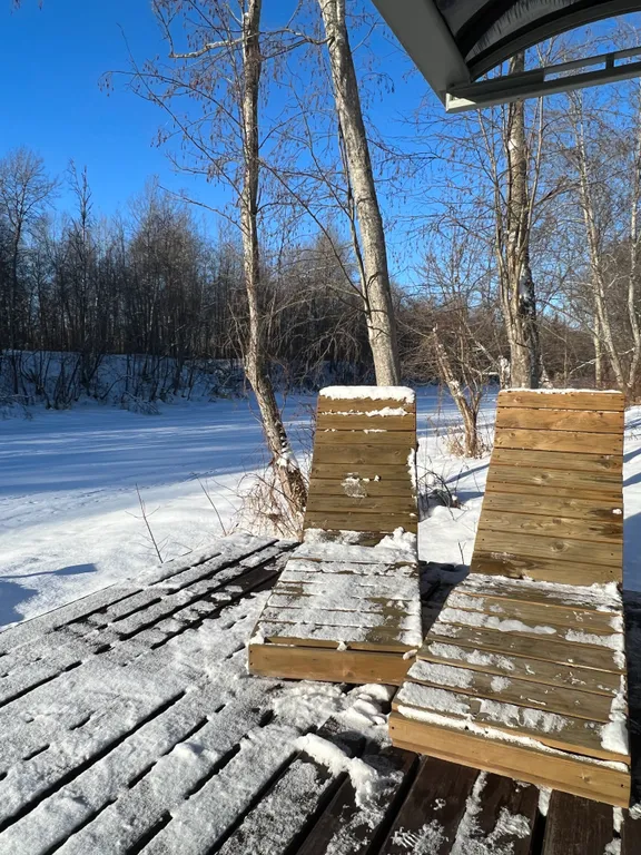 Коттедж Треугольный коттедж на берегу реки Лава — Ручьи