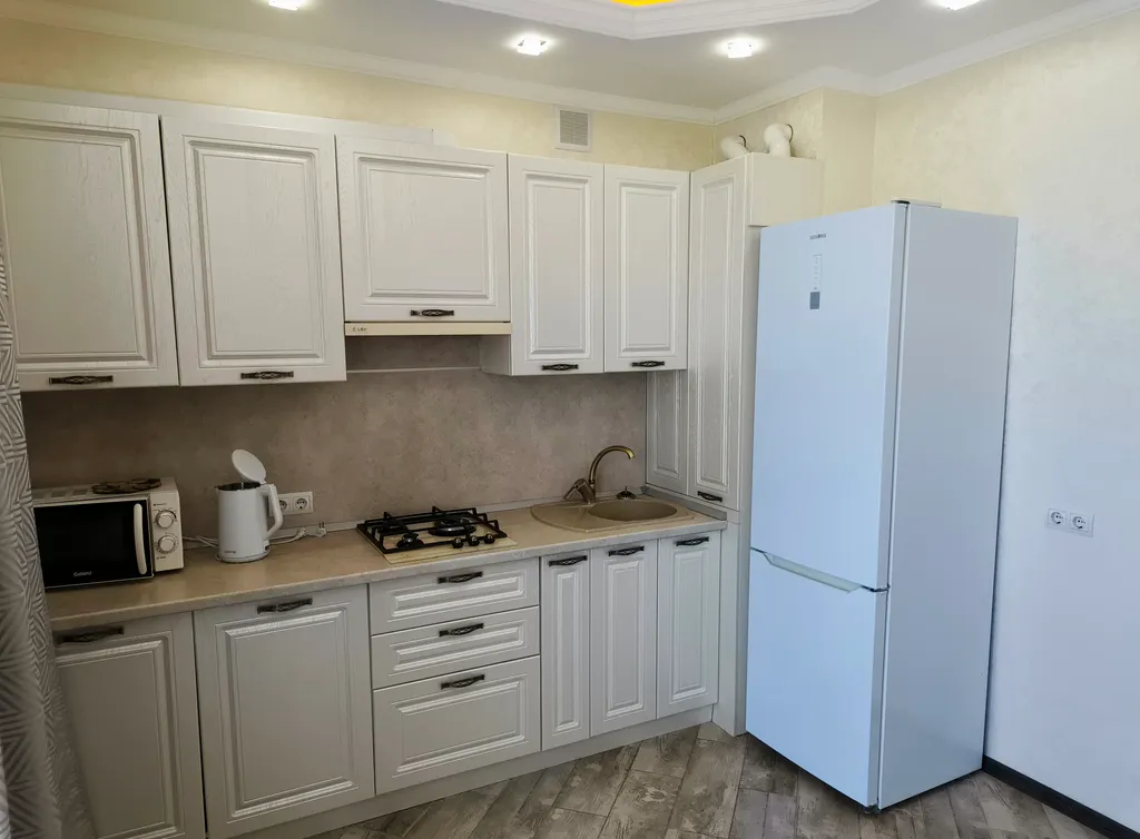 Отличная квартира с видом на море возле Факела