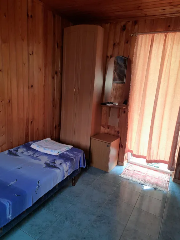 Трёхместный номер с кондиционером