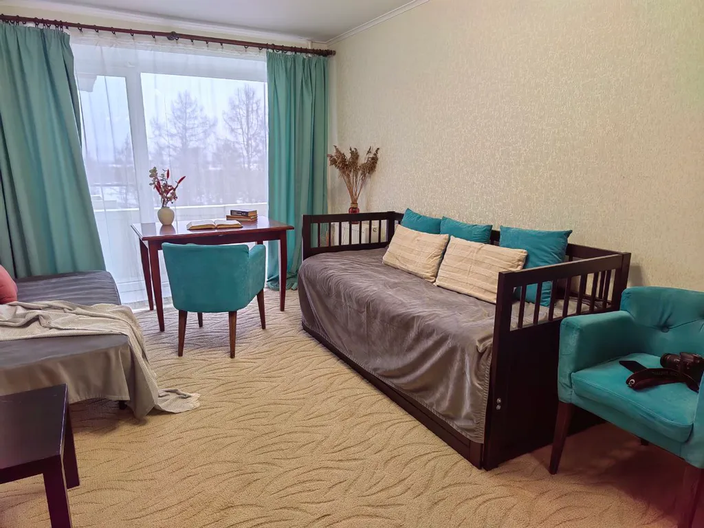 Видовая двухкомнатная квартира в 300 метрах от пляжа