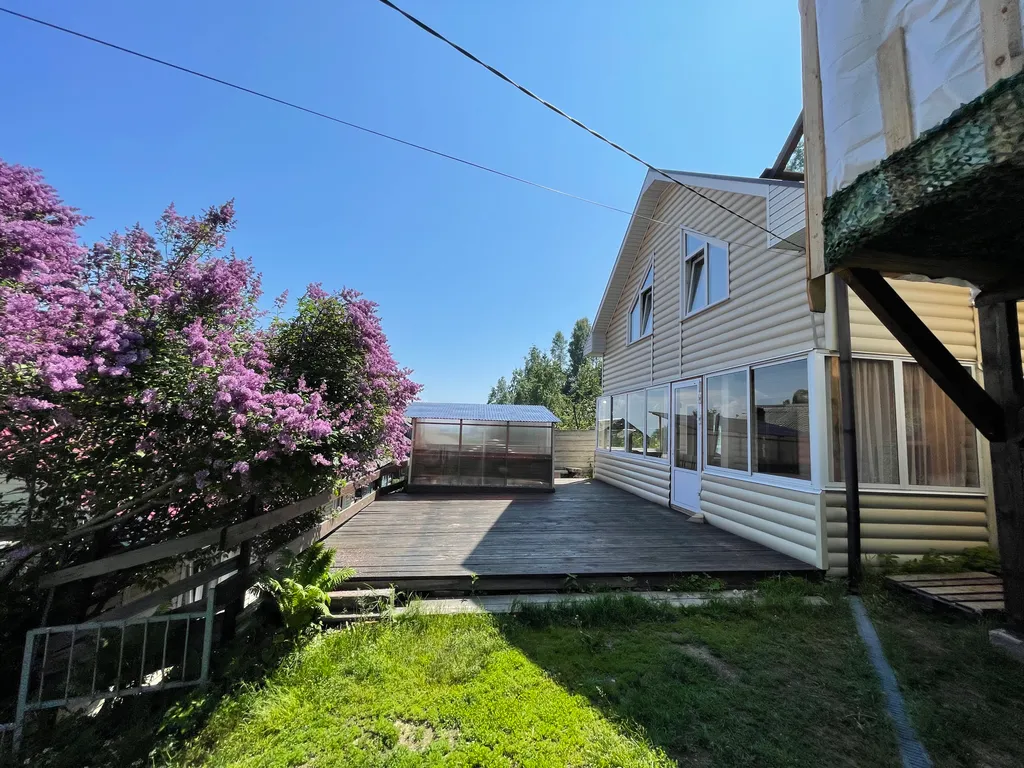 Дом с видом на Байкал