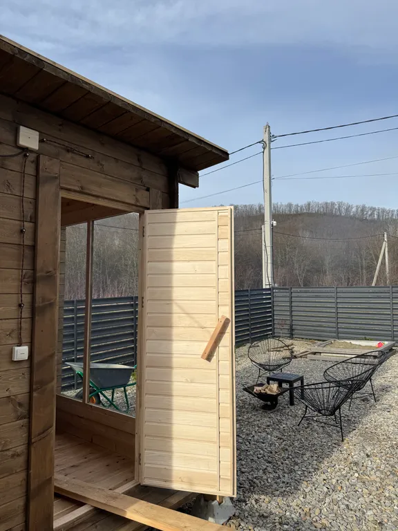 Дом с бассейном и баней