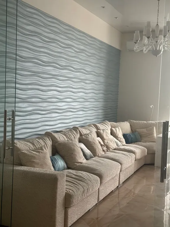 Большая студия с видом на море