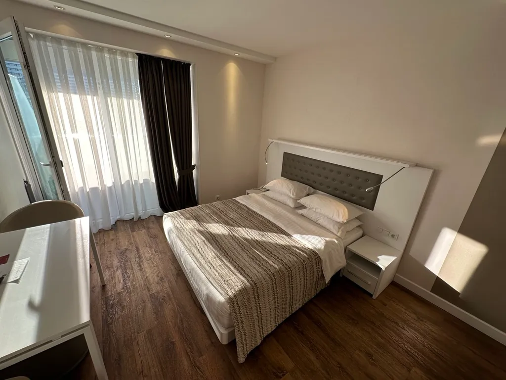 Квартира Апартаменты с видом на первой линии моря в 5* Апарт-отеле — Батуми