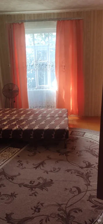 Дом в живописном горном ущелье