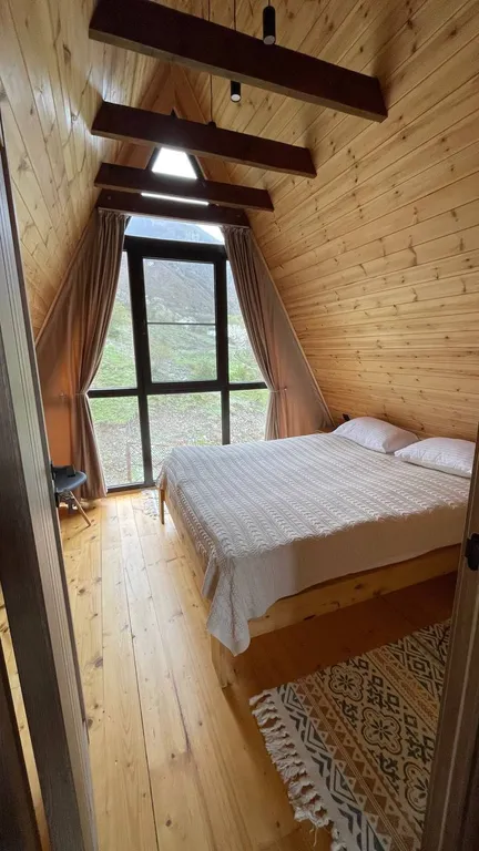 Дом с видом на горы