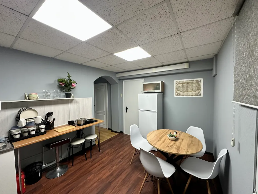 Большая квартира в самом центре города с видом на Власьевский сад